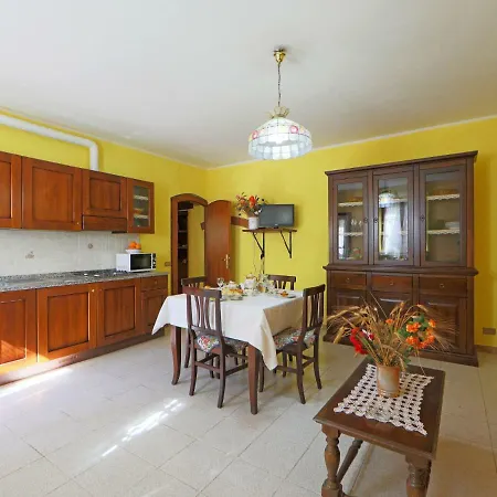 Apartment Il Gelsomino By Interhome La Collina